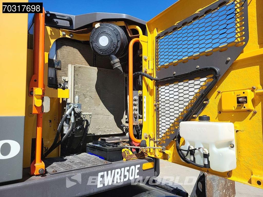 Volvo EWR150 E Outriggers + Blade Foto 25