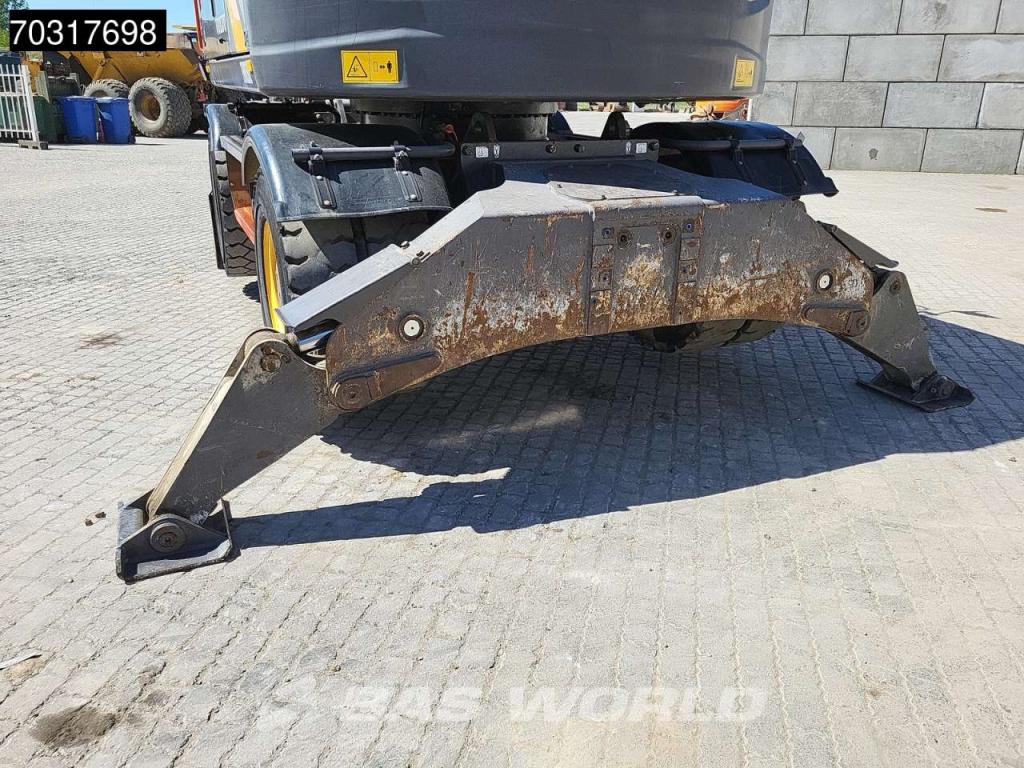 Volvo EWR150 E Outriggers + Blade Foto 29