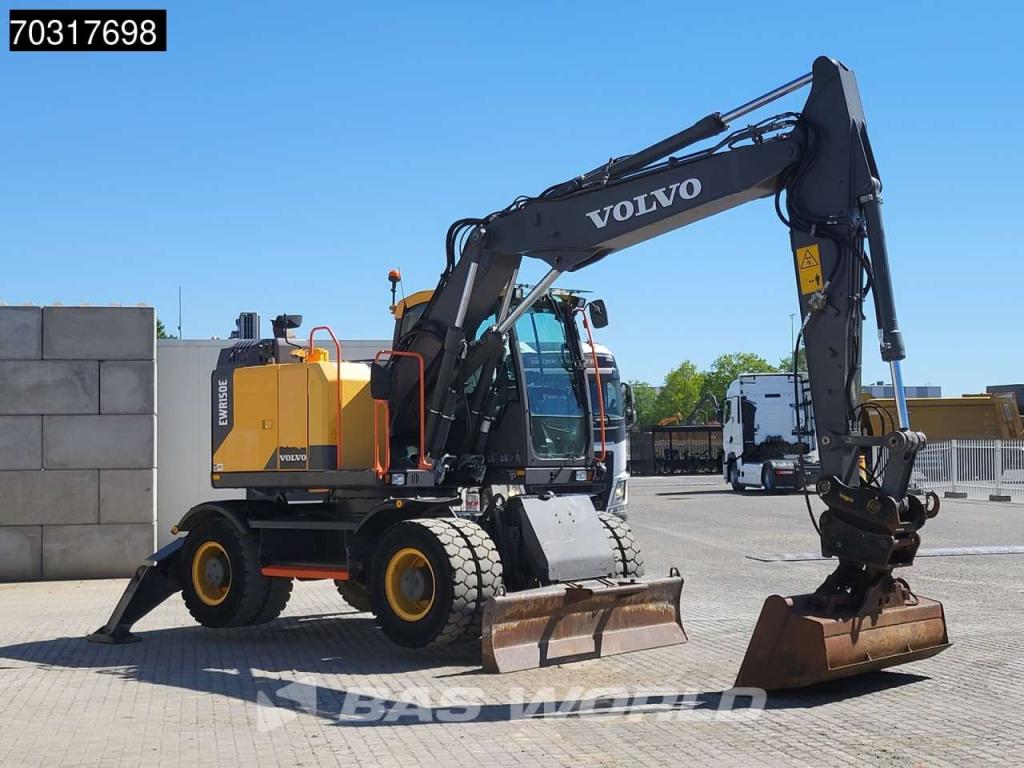 Volvo EWR150 E Outriggers + Blade Foto 9