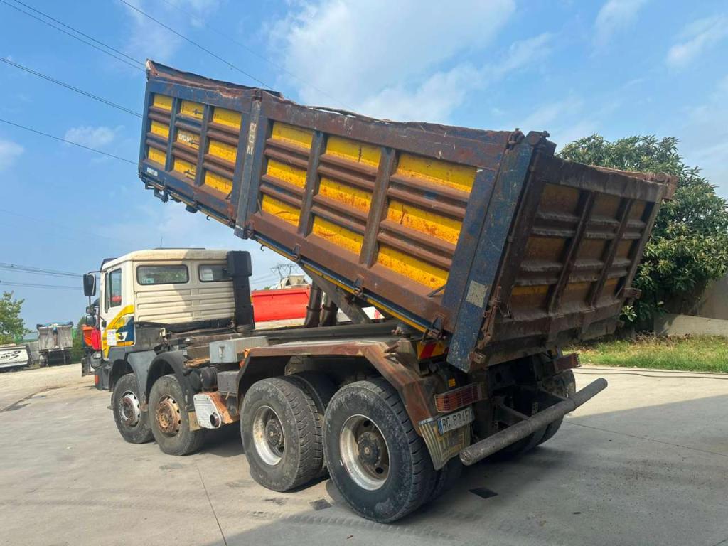 Man 41 464 Foto 11