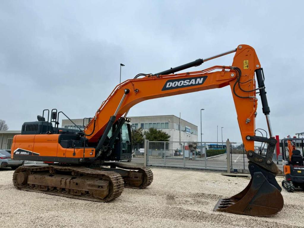 Doosan DX300LC-7 Foto 2