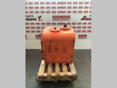 Serbatoio olio idraulico per Fiat Hitachi EX 235 in vendita da Massucco T. Srl Area Ricambi
