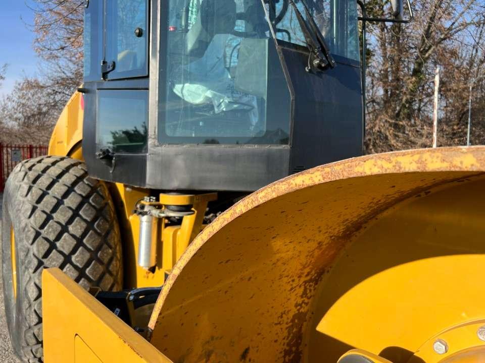 Caterpillar CS54B Foto 5