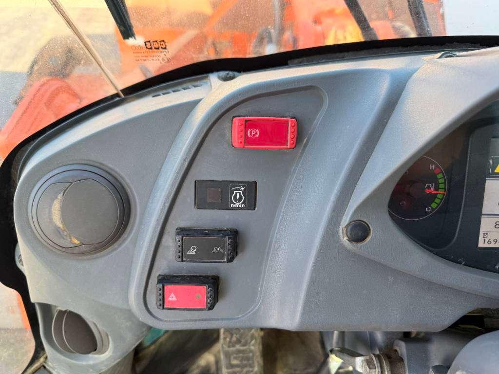 Hitachi ZW250-6 - CDC / 3rd Function / Auto Greasing Foto 11