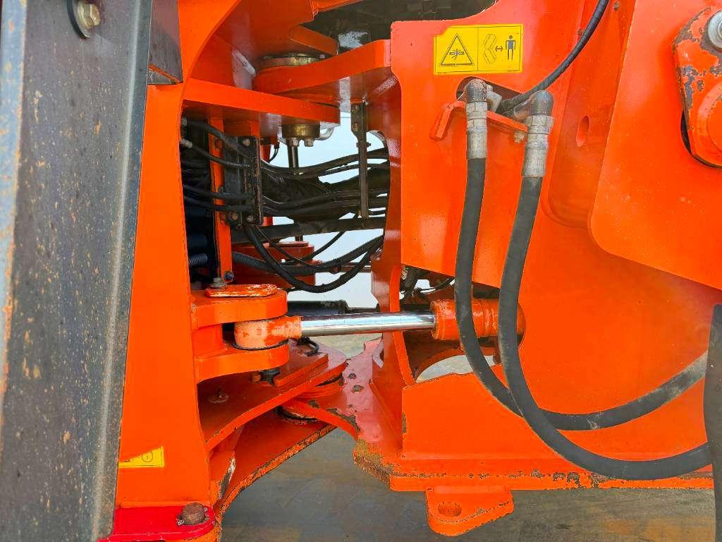 Hitachi ZW250-6 - CDC / 3rd Function / Auto Greasing Foto 18