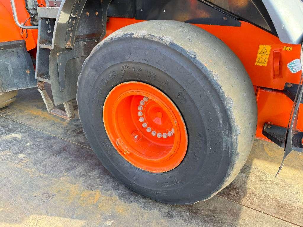 Hitachi ZW250-6 - CDC / 3rd Function / Auto Greasing Foto 28