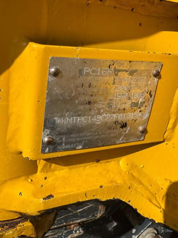 Komatsu PC16R-2 Foto 5