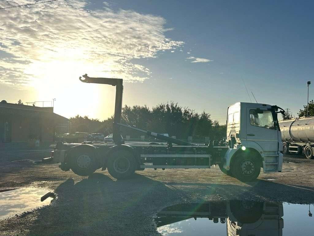 Mercedes-Benz Camion scarrabile Foto 9