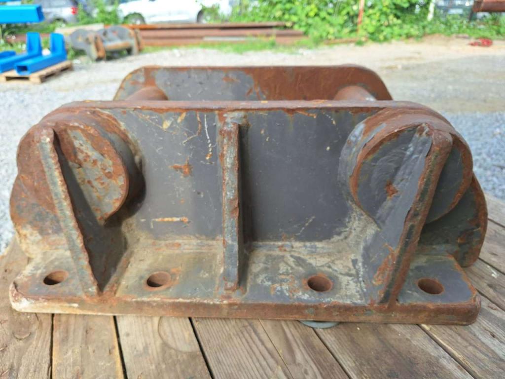 UNI80 for 20-25 ton excavators Attachment plate Foto 5