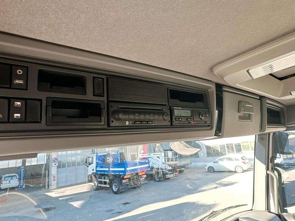 Renault C430 8x4 Foto 20