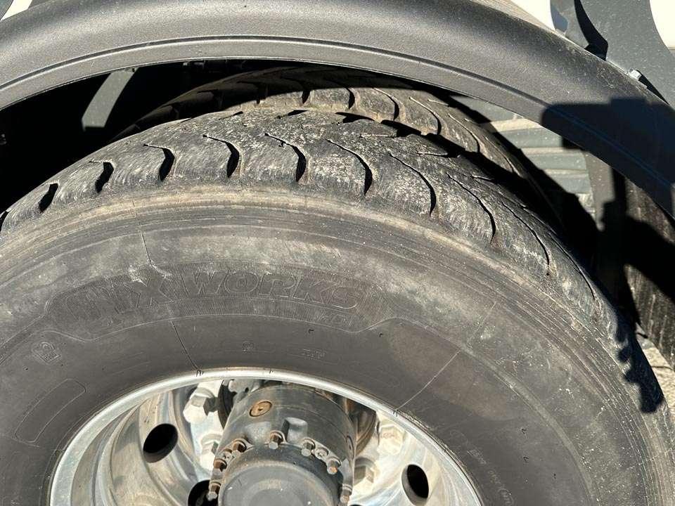 Renault C430 8x4 Foto 9