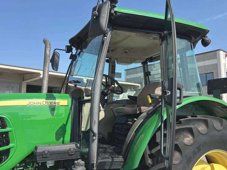 John Deere 6100D Foto 11