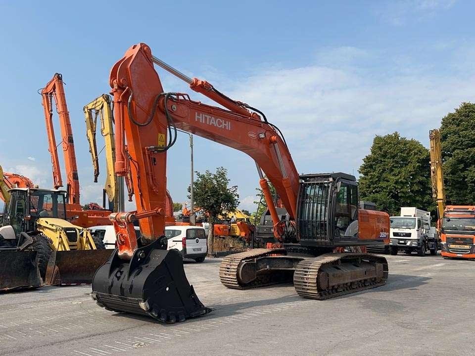 Hitachi ZX350LCN-6 Foto 1