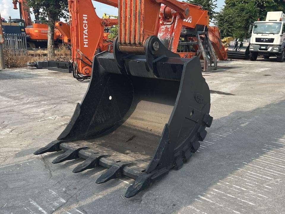 Hitachi ZX350LCN-6 Foto 12