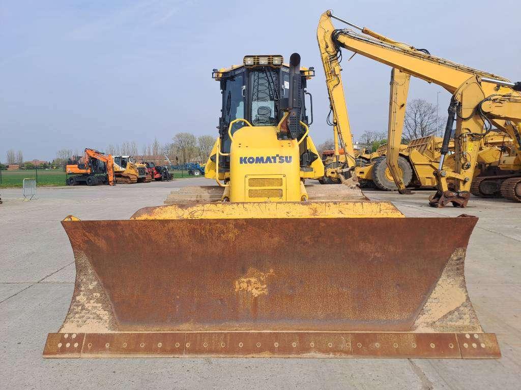 Komatsu D61PXi-24 Foto 7