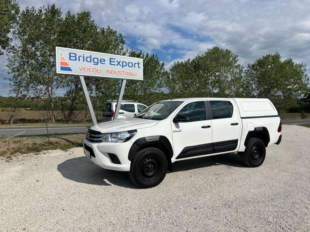 Toyota HILUX 2.4 4X4 MANUALE Foto 1