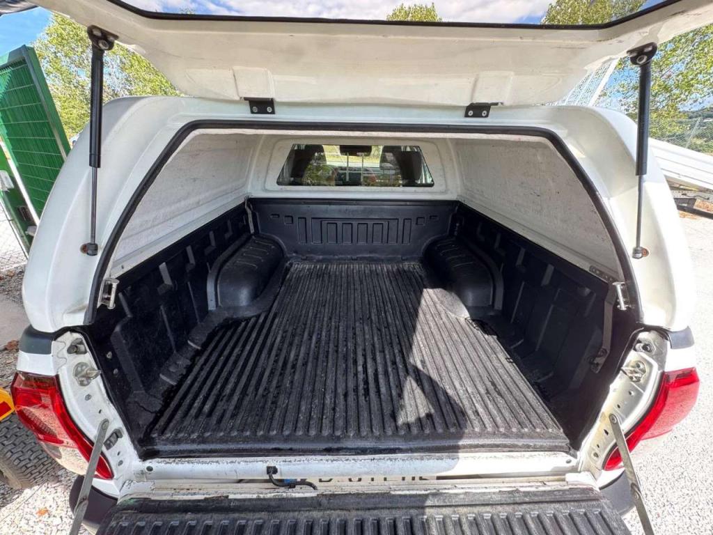 Toyota HILUX 2.4 4X4 MANUALE Foto 5