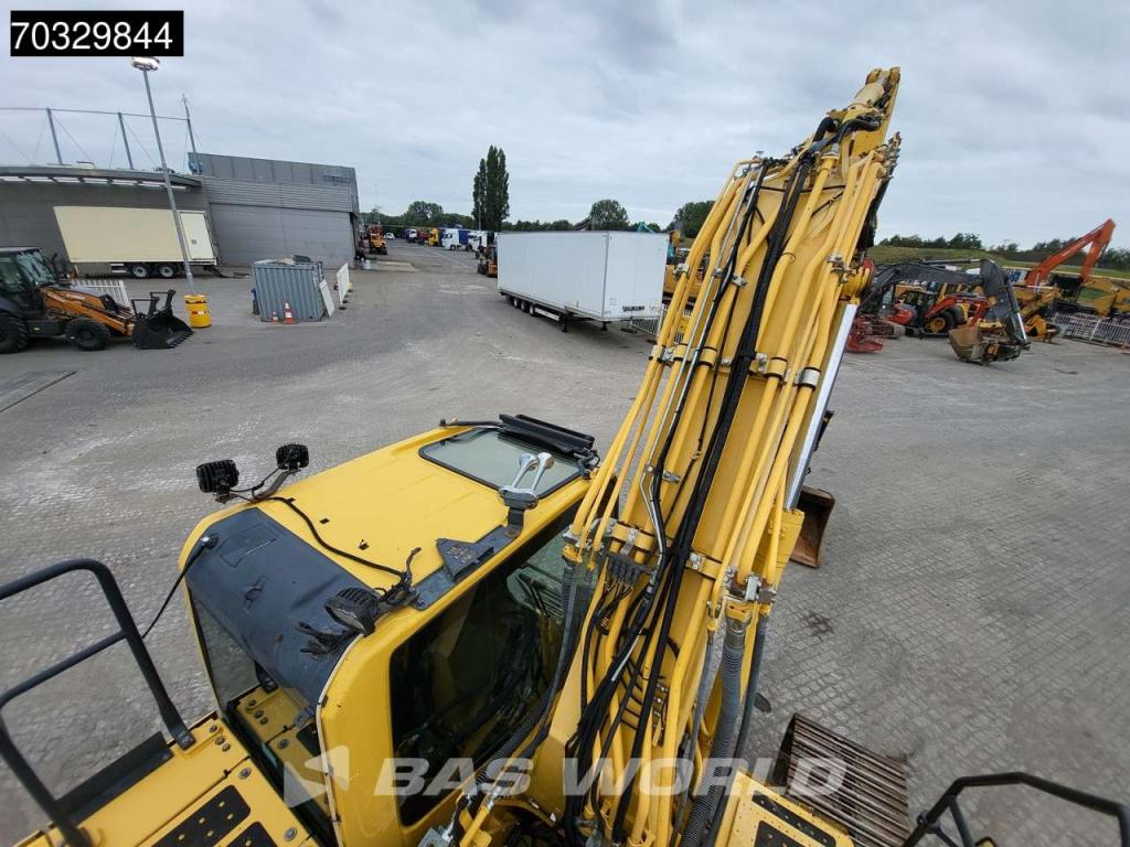 Komatsu HB215 LC -2 Foto 11
