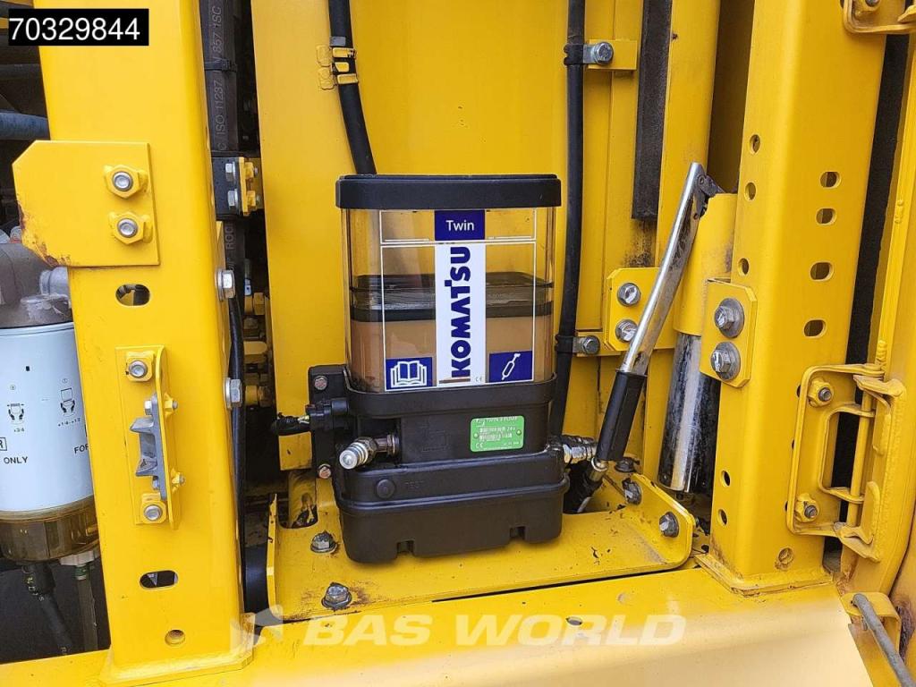 Komatsu HB215 LC -2 Foto 29