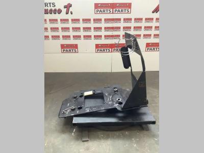 Supporto motore per JLG LIFT 450 AJ in vendita da Massucco T. Srl Area Ricambi