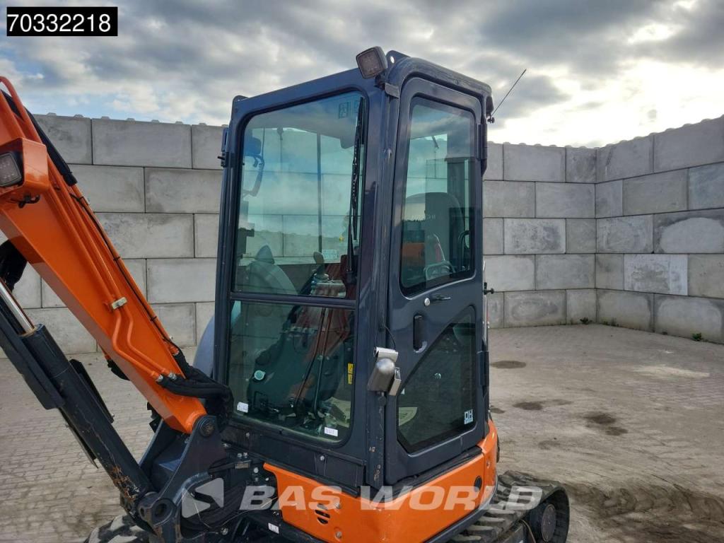 Hitachi ZX33 U-6 CLR A/C - 3 Buckets Foto 26