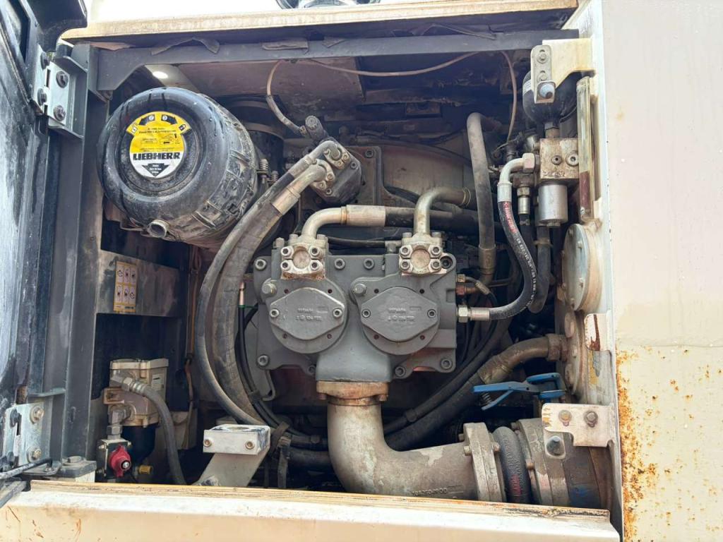 Liebherr R950 SHD (R945 / R946) Foto 24