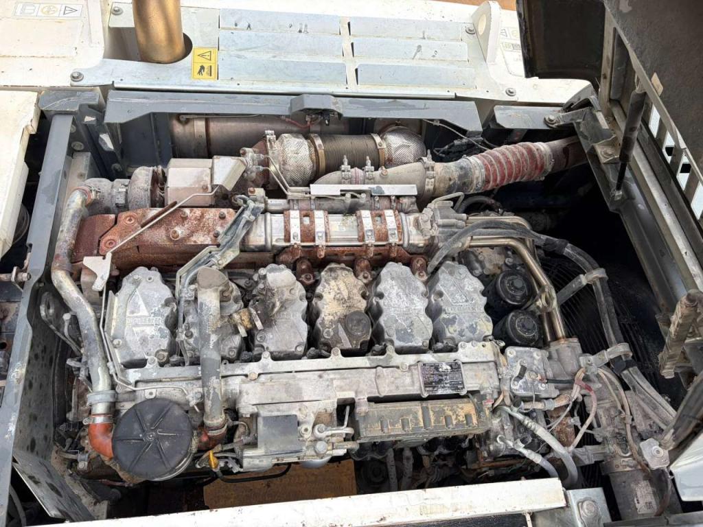 Liebherr R950 SHD (R945 / R946) Foto 25