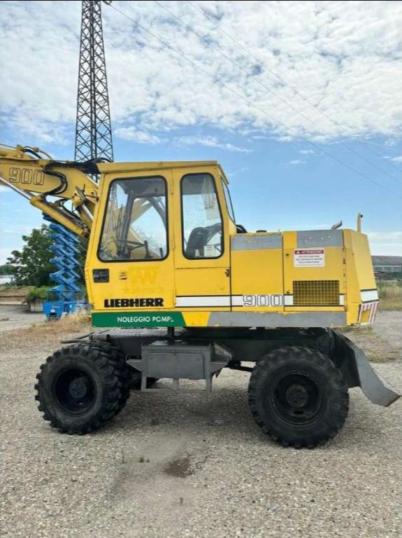 Liebherr A 900 C Foto 6