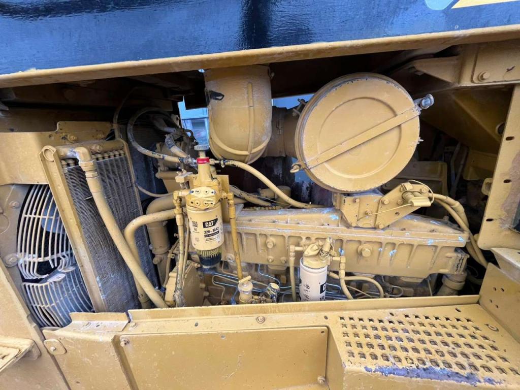 Caterpillar D8R - Single shank ripper Foto 10