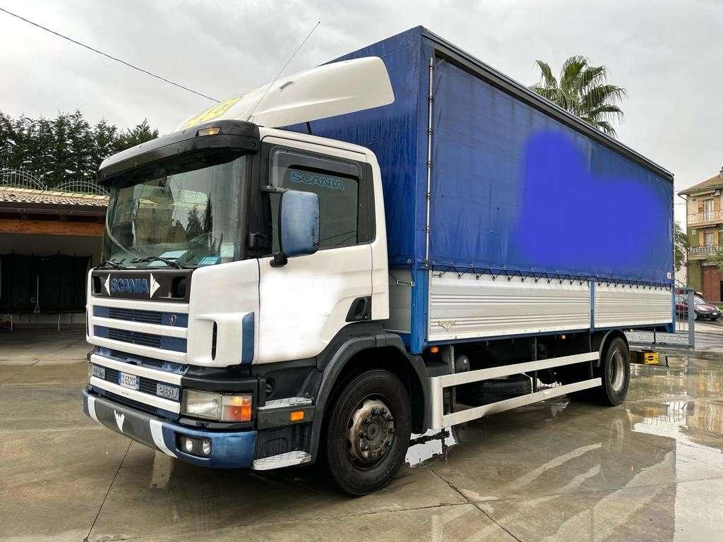 Scania P 94 260 Foto 2