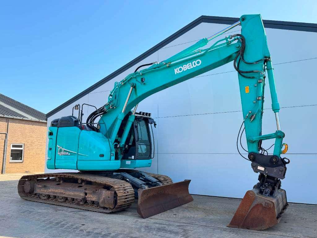 Kobelco SK230SRLC-5 - Tilting Bucket / Automatic Greasing Foto 7