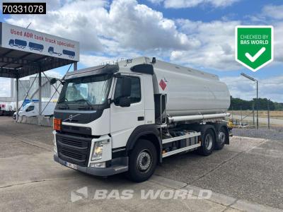 Volvo FM 370 6X2 LAG Fuel tanker 18.950 Liter 4 compartments Steering axle VEB Euro 6 in vendita da BAS World B.V.