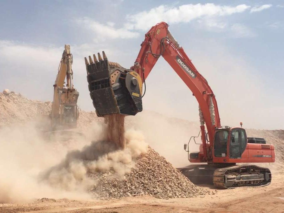 MB CRUSHER BF135.8 Foto 5