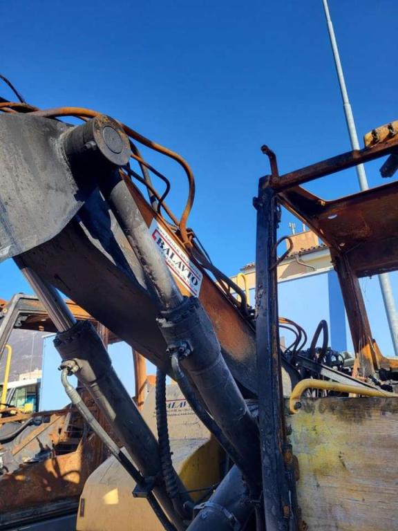 Volvo boom arm 14644963 for Volvo EW160D Foto 5