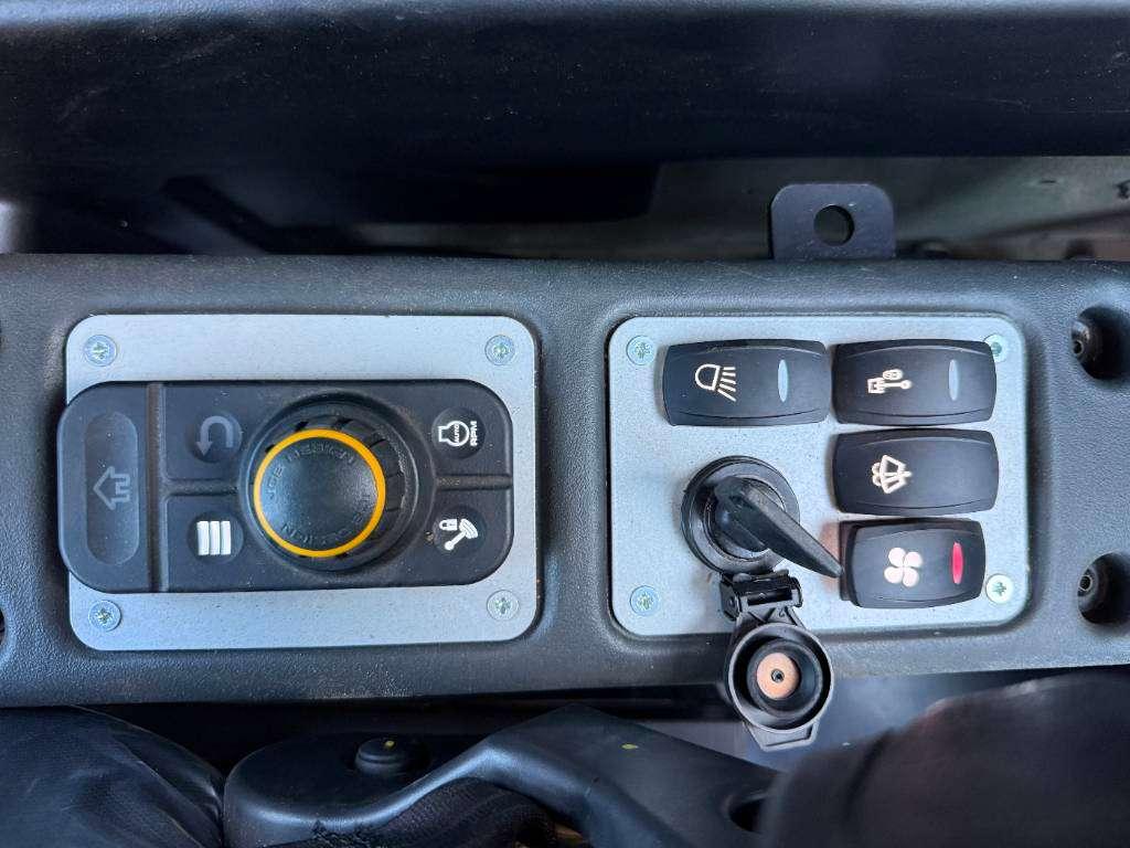 JCB 205 *2026 Model* - New / Unused / Hammer Lines Foto 10
