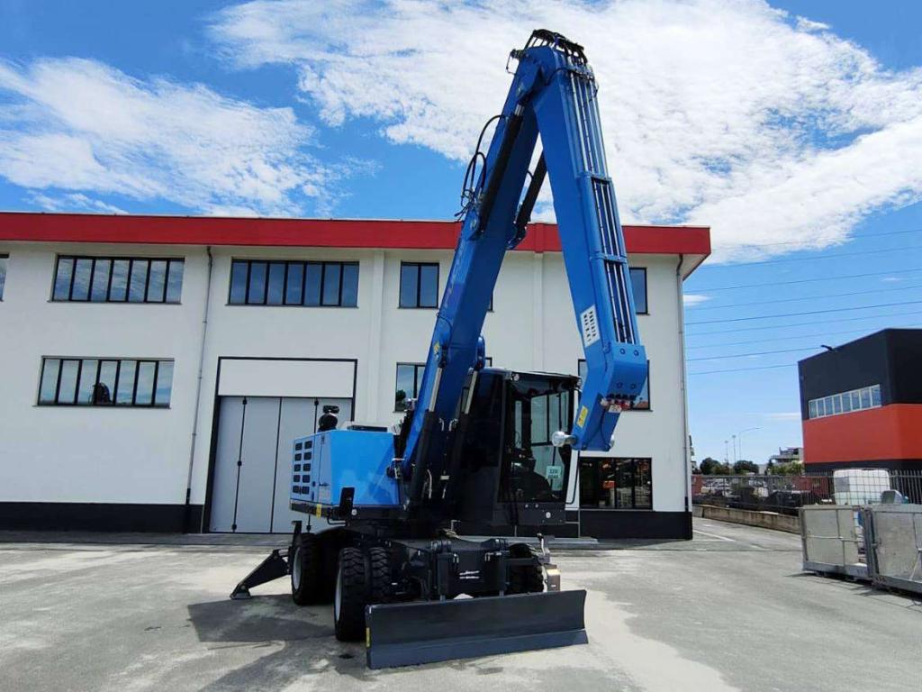 Fuchs MHL 320 Foto 3