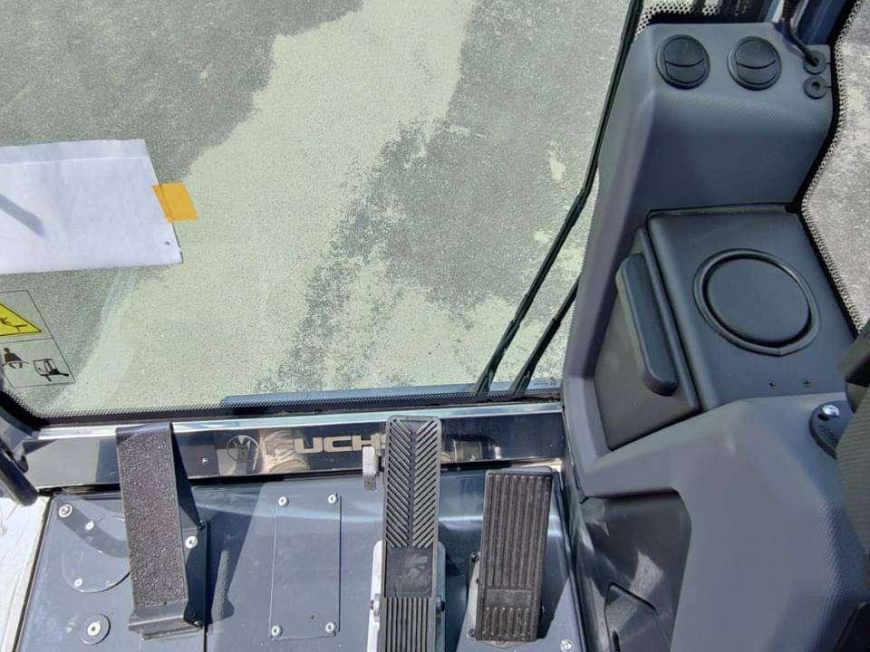 Fuchs MHL 320 Foto 8