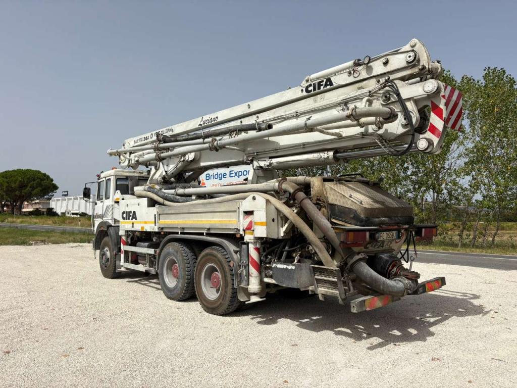 Iveco 330.30 POMPA CIFA 36 metri Foto 3