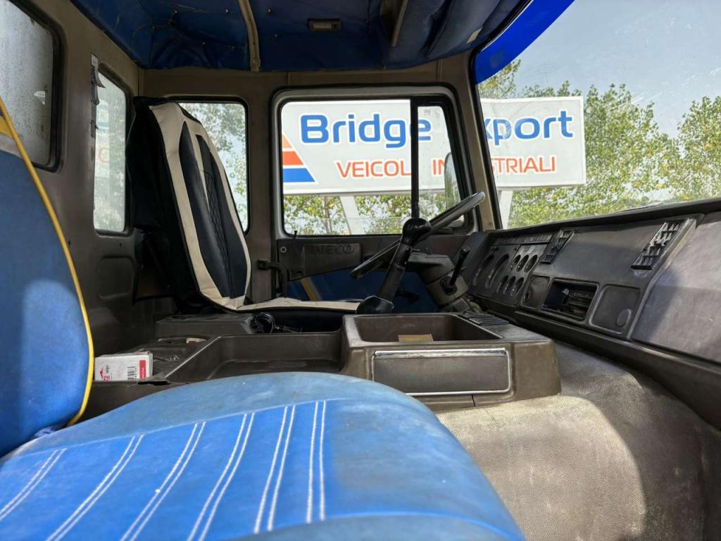 Iveco 330.30 POMPA CIFA 36 metri Foto 4