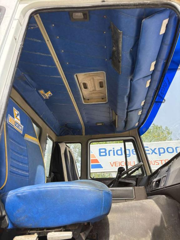 Iveco 330.30 POMPA CIFA 36 metri Foto 6