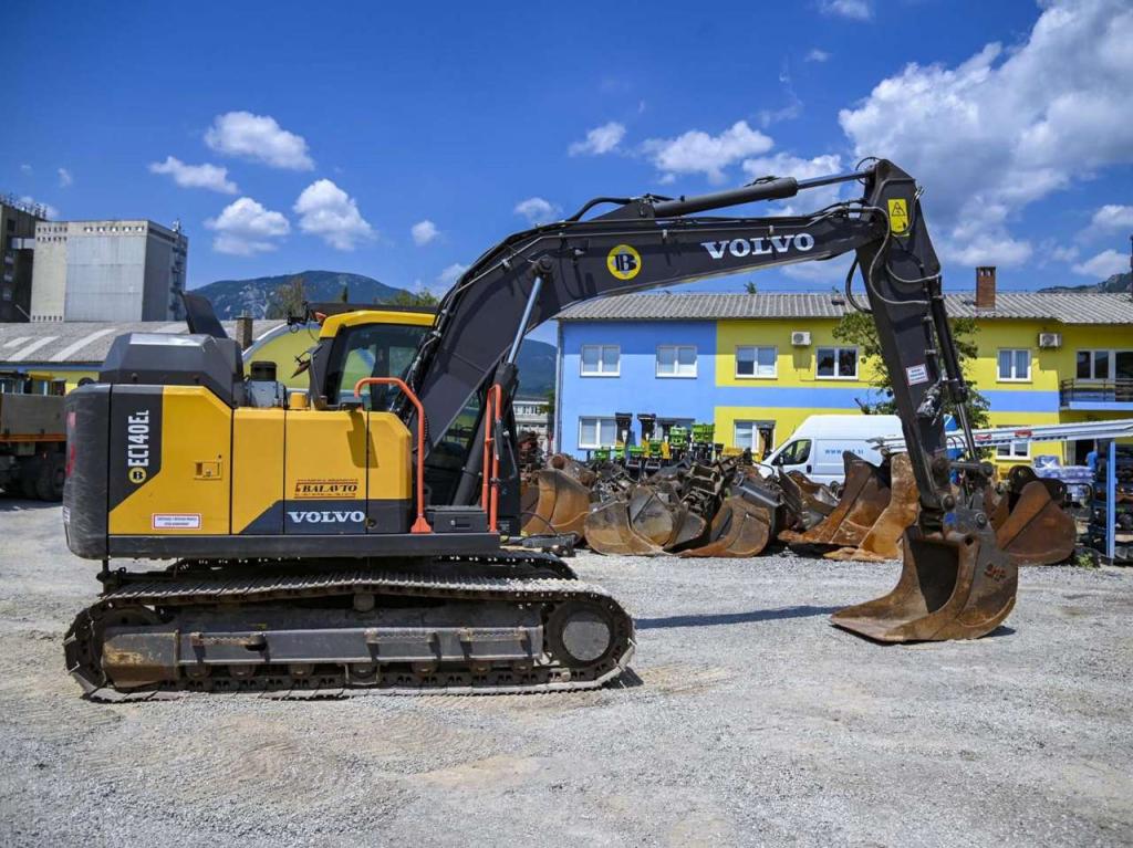 Volvo EC 140 EL Foto 2