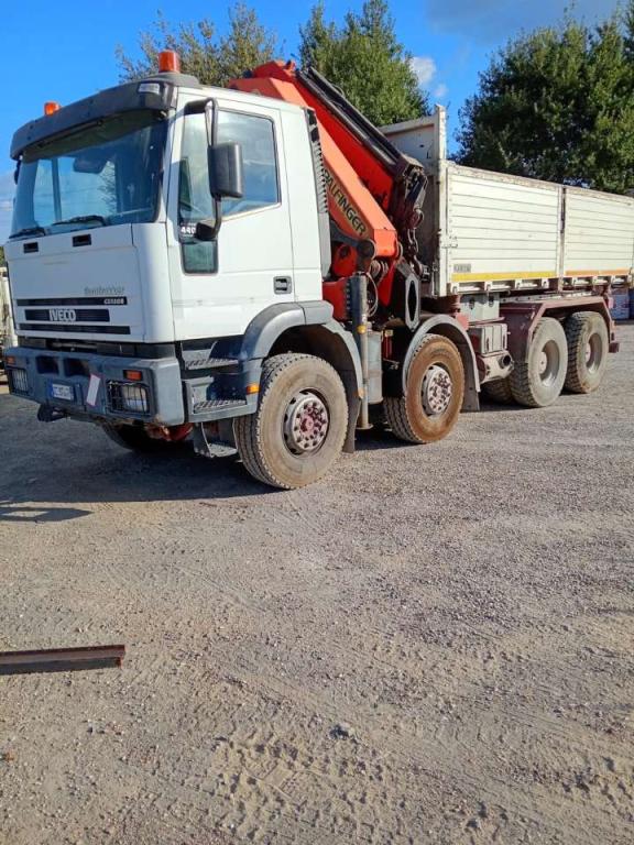 Iveco 410E44H Foto 3