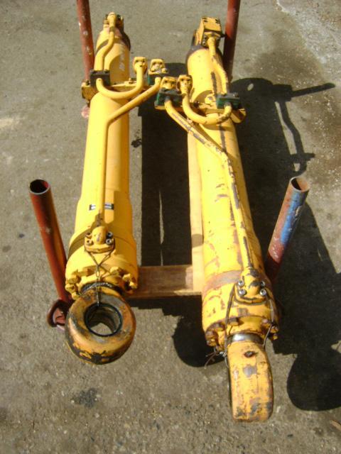 Kit pistone / Cilindro idraulico per Liebherr 902 Foto 1