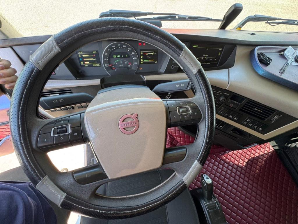 Volvo FH 500 + SEMIRIMORCHIO RIB. TECNOKAR Foto 16