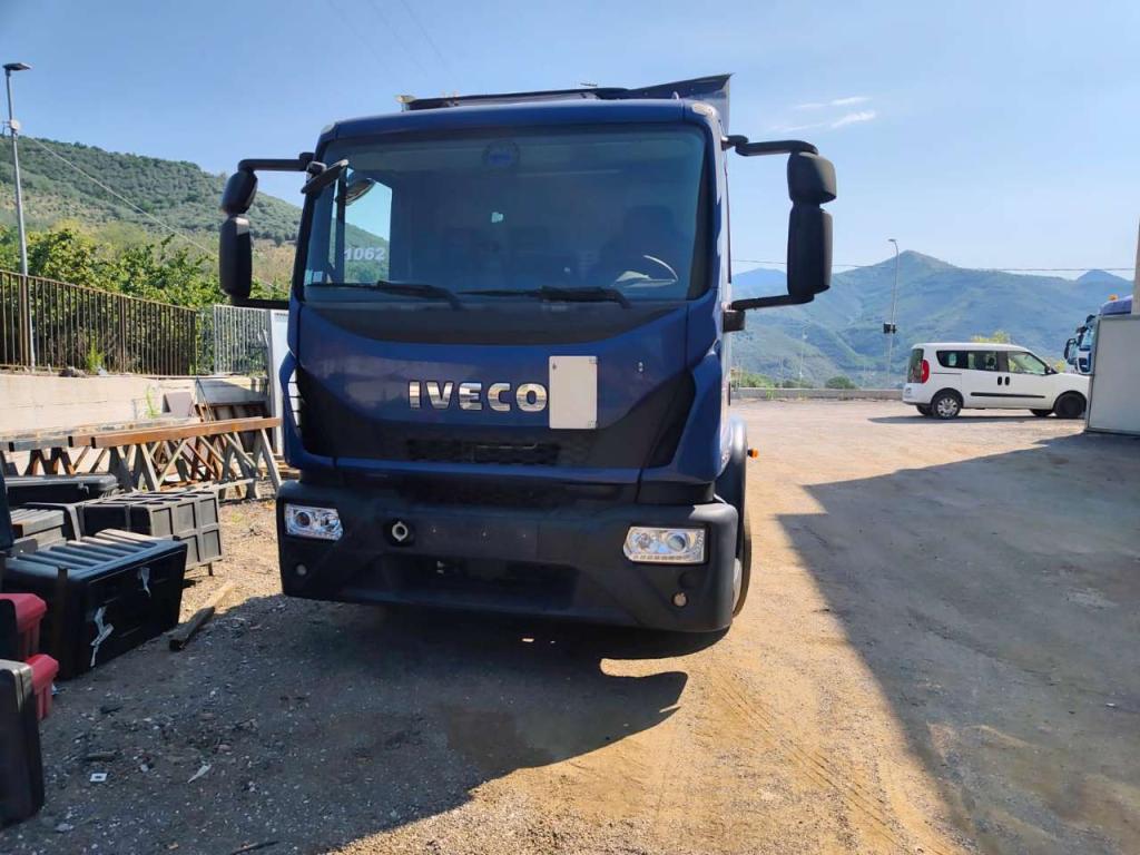 Iveco EUROCARGO CUBE 120-220 Foto 14