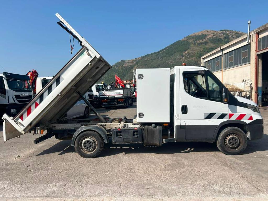 Iveco DAILY 35-120 Foto 11