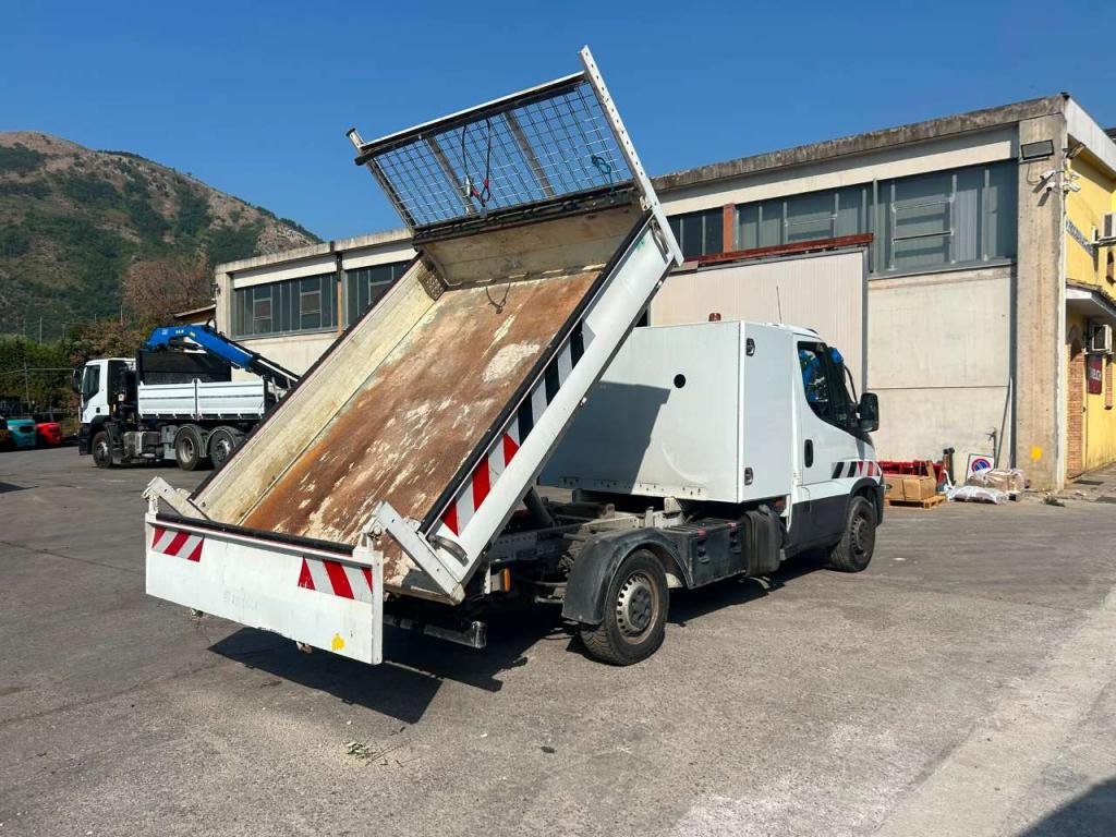 Iveco DAILY 35-120 Foto 12