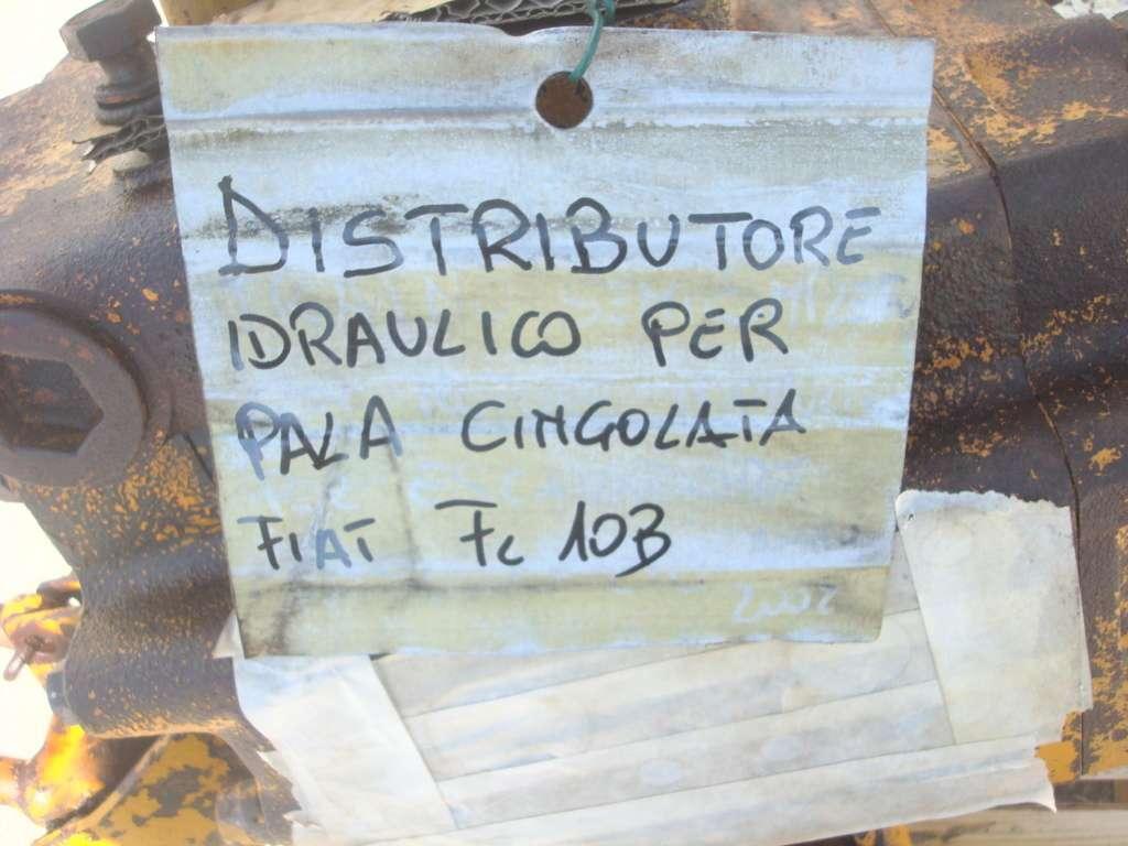 Distributore idraulico per Fiat Allis FL10B Foto 3
