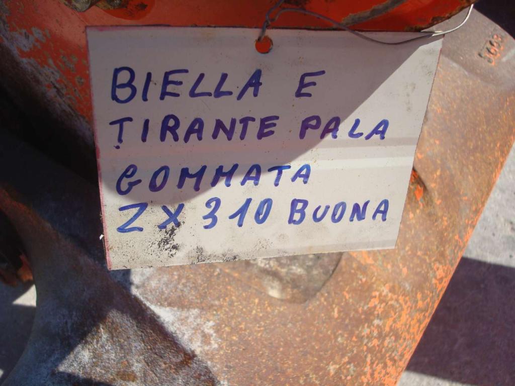 Biella richiamo benna per PALA GOMMATA ZW310 Foto 2