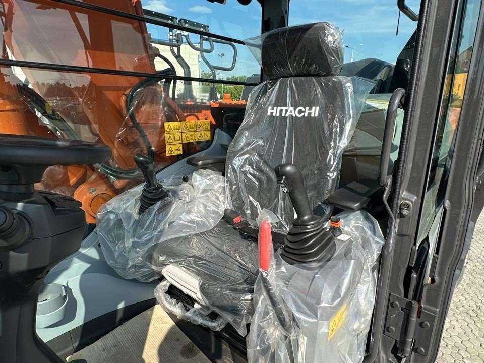 Hitachi ZX220W-7 Foto 20